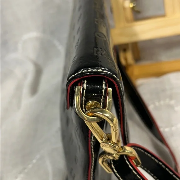 Arcadia made in Italy patent leather bag with removable strap